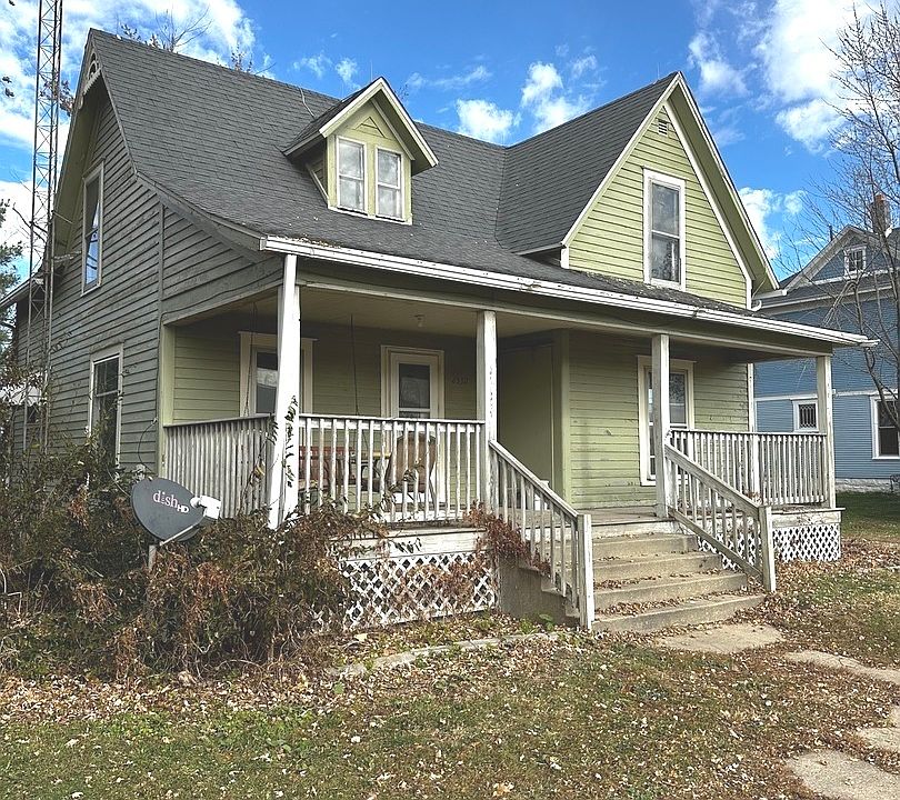 1st image of 2532 Johnson St