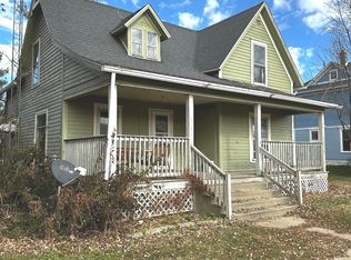 2532 Johnson St, West Brooklyn, IL 61378