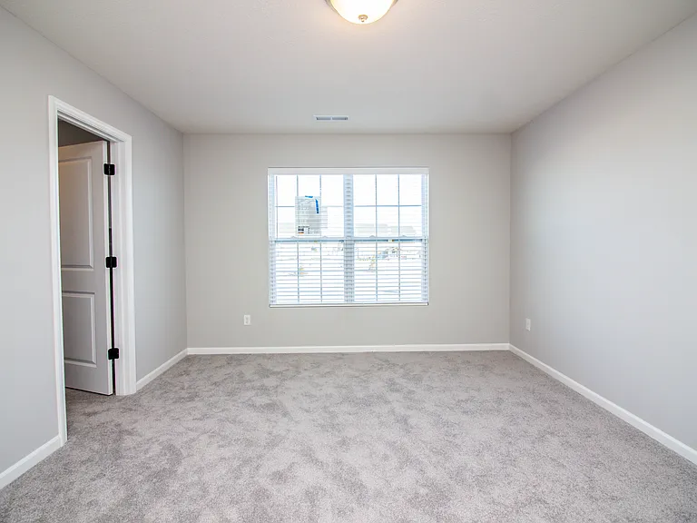 1003 W Hamilton Rd N — Photo 20