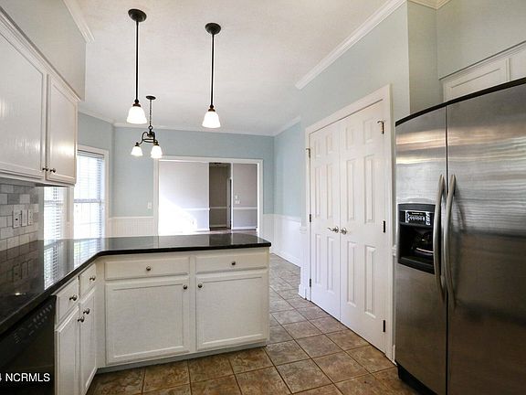 5th image of 3404 E Baywood Ln