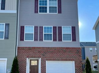 190 Magellan Dr, Martinsburg, WV 25404
