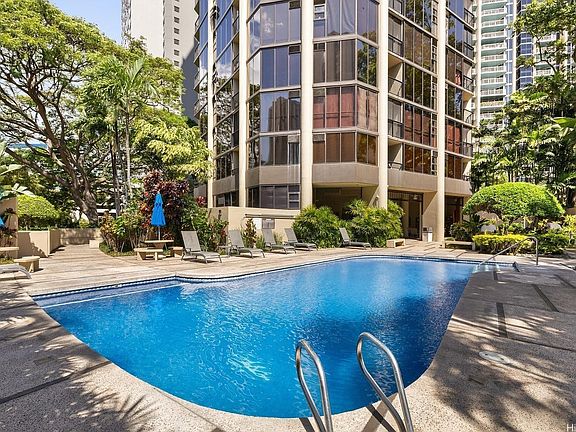 5th image of 60 N Beretania St APT 3406