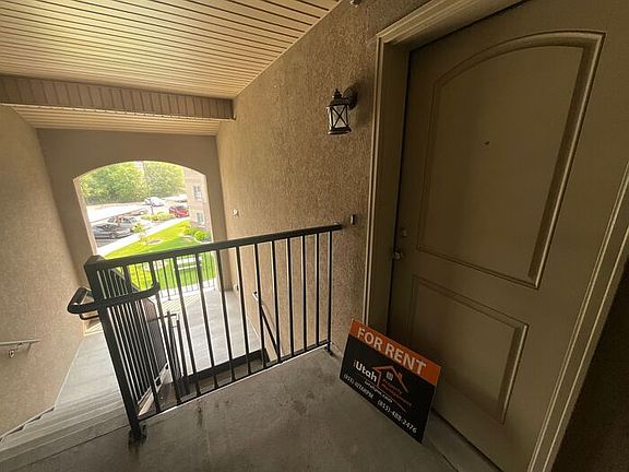 3rd image of 180 E 125 N APT 22