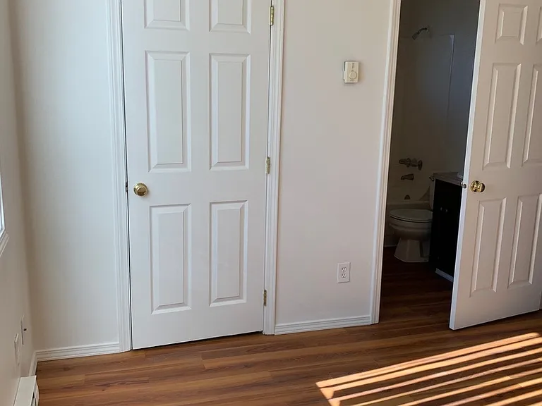322 SW 10th St — Photo 22