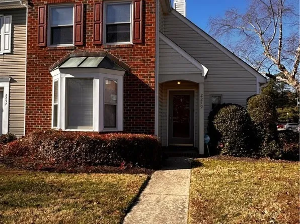 2259 High Bush Cir, Glen Allen, VA 23060