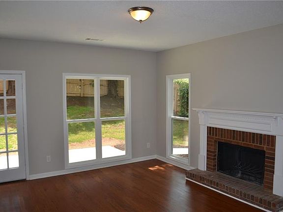 3rd image of 4700 Ogeechee Dr