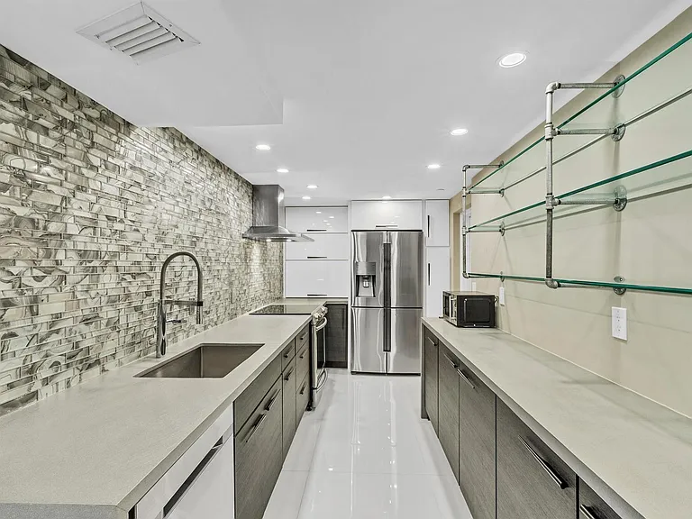 1151 N Fort Lauderdale Beach Blvd #1C — Photo 23