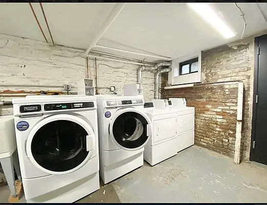 Rented by Corcoran | media 27