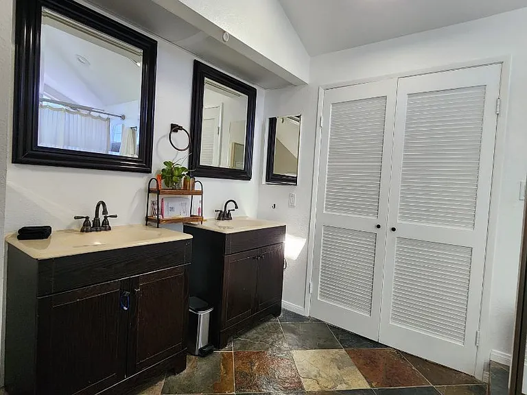 660 Willowspring Dr N — Photo 19