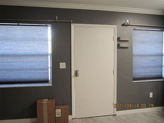 4th image of 1860 Venice Park Dr APT 219
