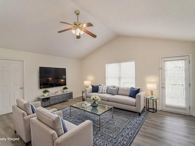 4512 Carol Ct — Photo 4