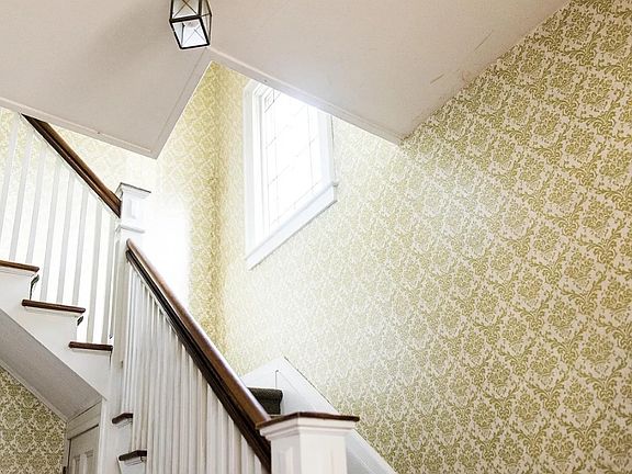 3rd image of 73 Boardman St Unit 1