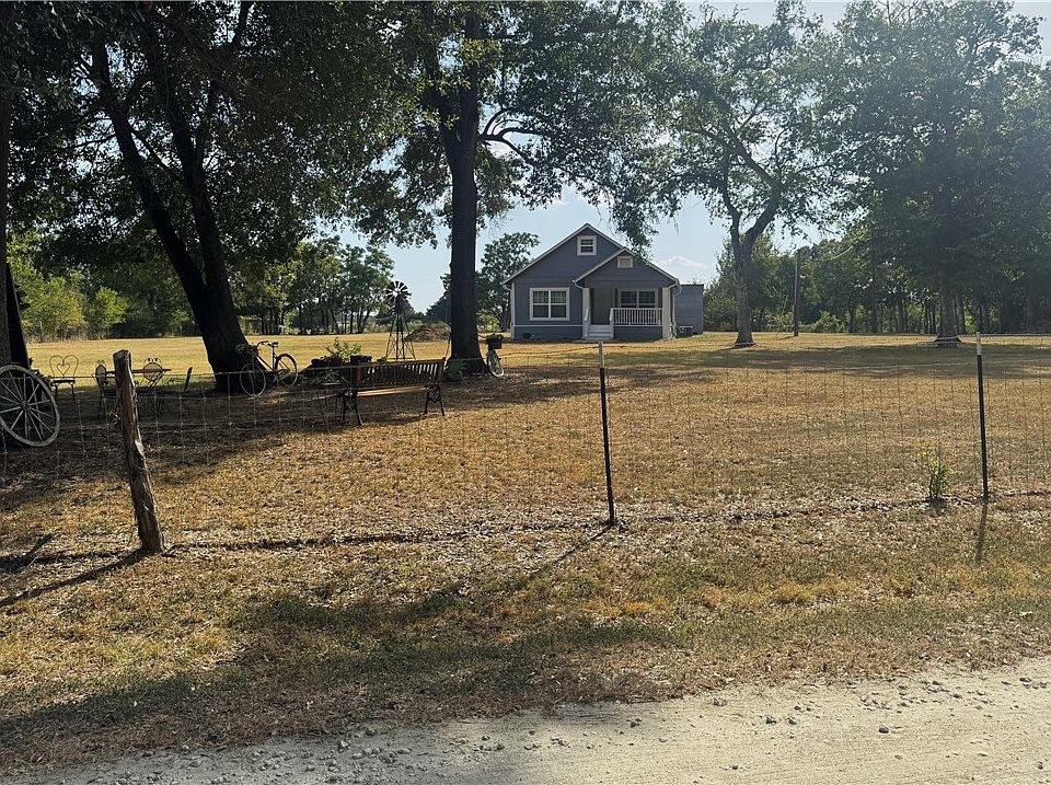 1st image of 10390 Hedrick Rd