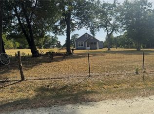 10390 Hedrick Rd, Hearne, TX 77859