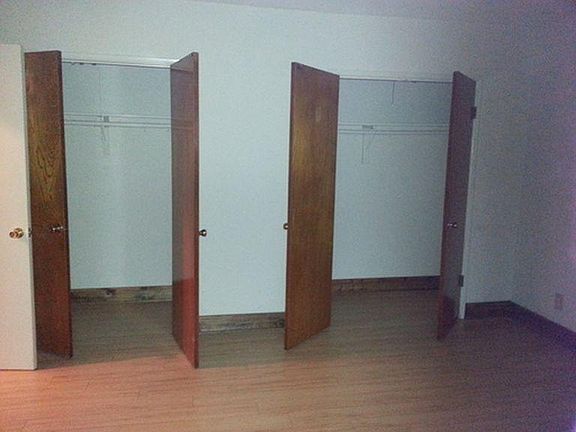 4th image of 3944 Ingraham St #1