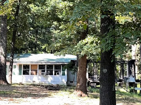 5398 Dawson Ln, Harrisburg, AR 72432