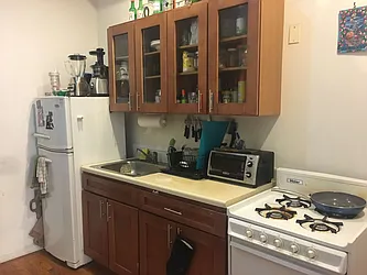 Rented by Lucky Apt Inc