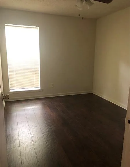 114 N Marigny Cir #D — Photo 8