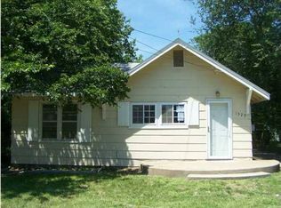 1329 S Douglas Rd, El Dorado, KS 67042