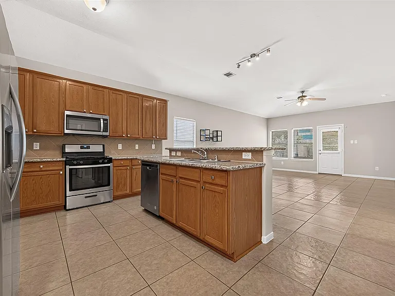 430 Dockside Terrace Ln — Photo 10