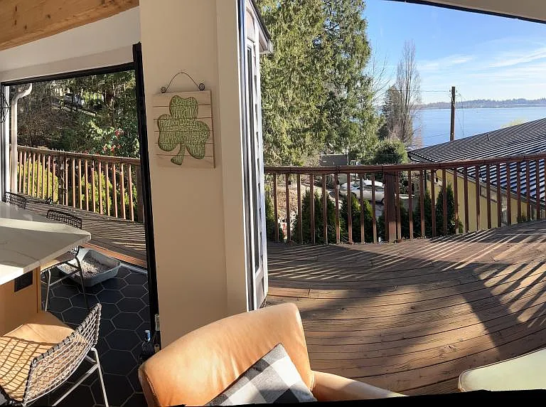 11557 Holmes Point Dr NE — Photo 10