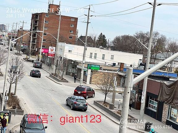 5th image of 2136 Wyandotte St W #26
