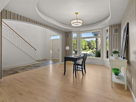5th image of 1669 Beethoven Way