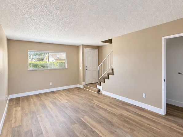 16161 Orange St APT 4, Hesperia, CA 92345