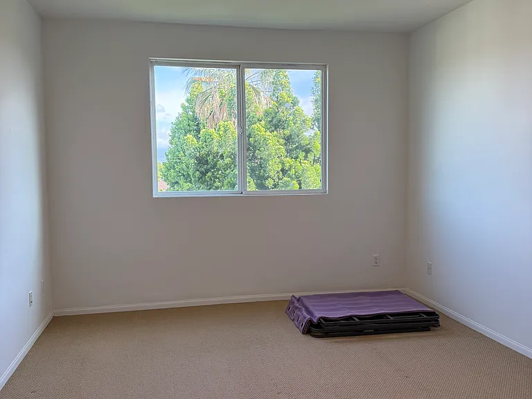 13941 Sherman Way #402 — Photo 8