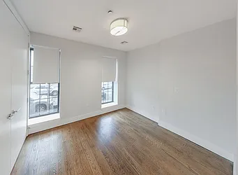 Rented by Rennit Inc.