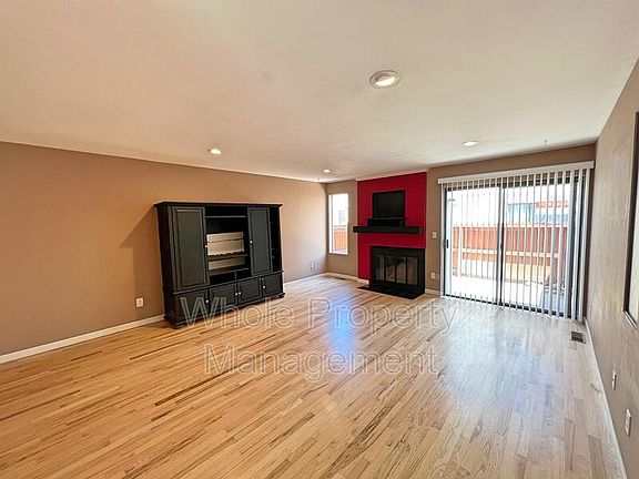 3rd image of 1050 S Monaco Pkwy Unit 81