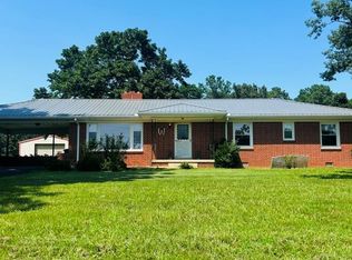 208 Oakdale Rd, Camden, TN 38320