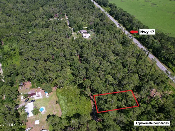 215 WARD Avenue, Crescent City, FL 32112