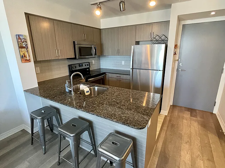 80 Esther Lorrie Dr #1022 — Photo 10