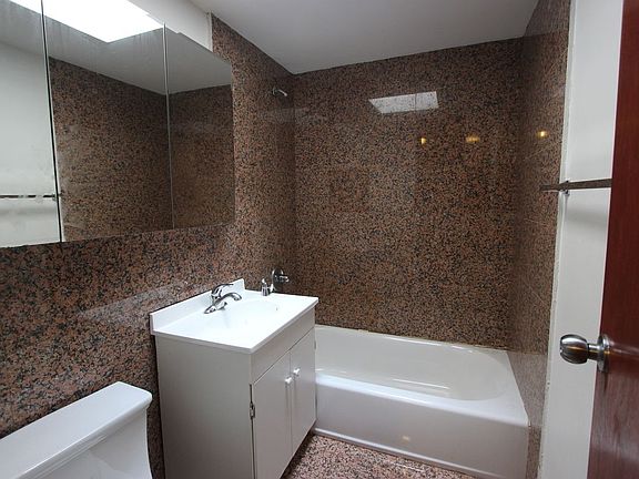 5th image of 150 E 3rd St #5EE