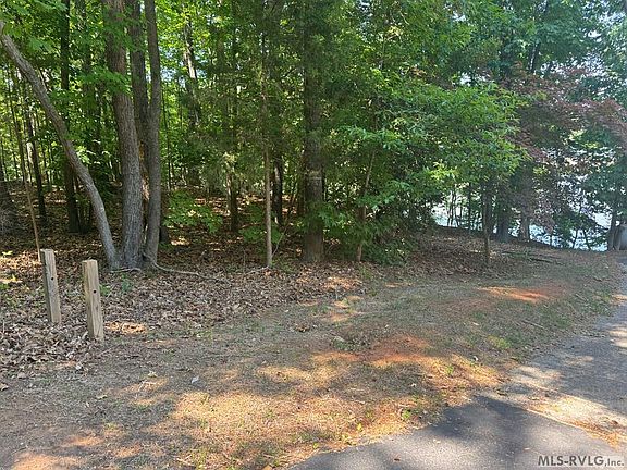 4th image of 28A Tanglewood Ct