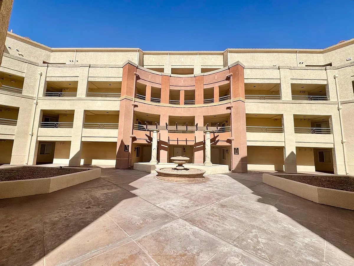 Building Photo - 260 E Flamingo Rd #203