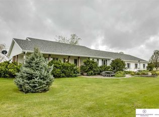 26969 Pawnee Rd, Valley, NE 68064
