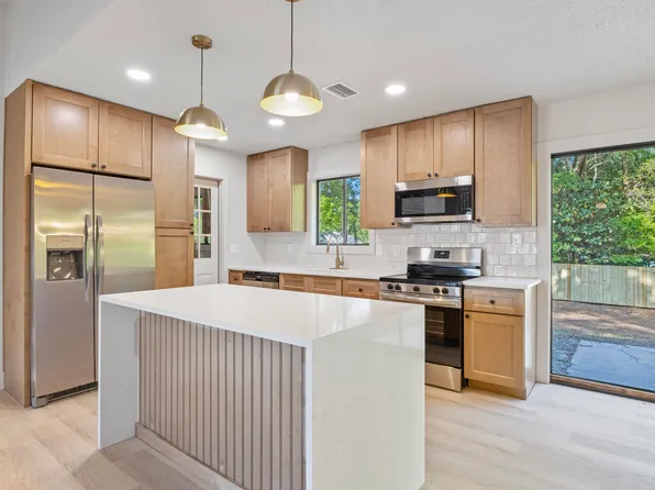 1103 Palm Blvd, Niceville, FL 32578