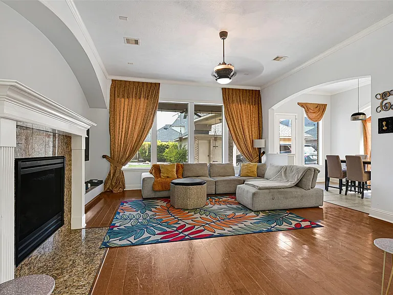 28214 Churchill Ct — Photo 11