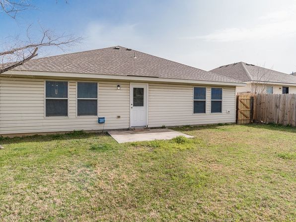 14037 Silkwood Dr, Fort Worth, TX 76108