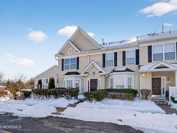 3rd image of 310 Brookfield Drive