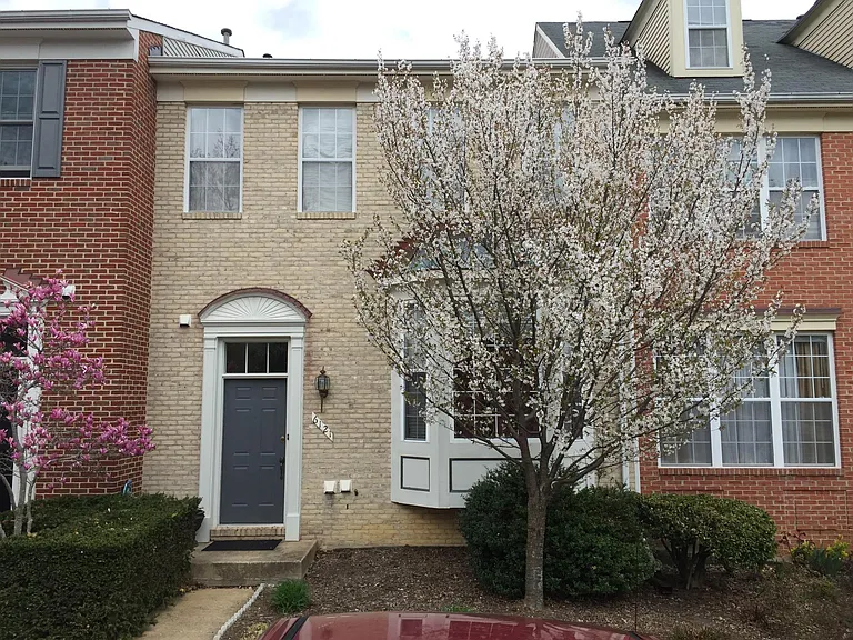 6121 Bricker Ln — Photo 1