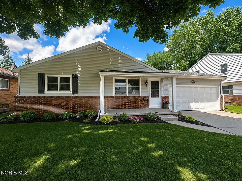 1st image of 2943 Iroquois Dr