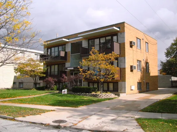 17730 Lakeshore Blvd, Cleveland, OH 44119