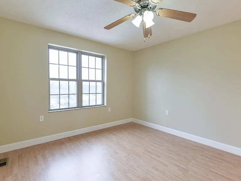 Mountain Grove Duplexes - 517MA — Photo 9