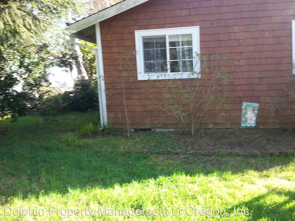 2nd image of 1642 30th St