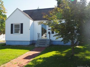 124 Pleasant St, Windsor, CT 06095