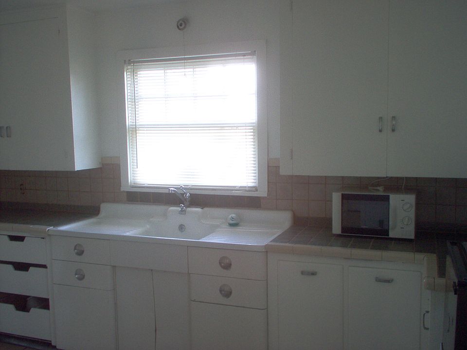 1st image of 32596 Diagonal Rd