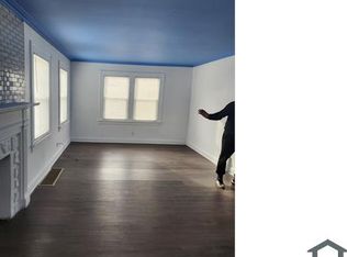 1068 Nela View Rd, Cleveland, OH 44112